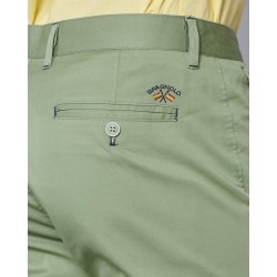 Pantalón Chino Básico Verde